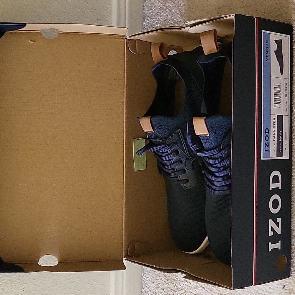 IZOD Men's Navy Shoe - Picture 7 of 7